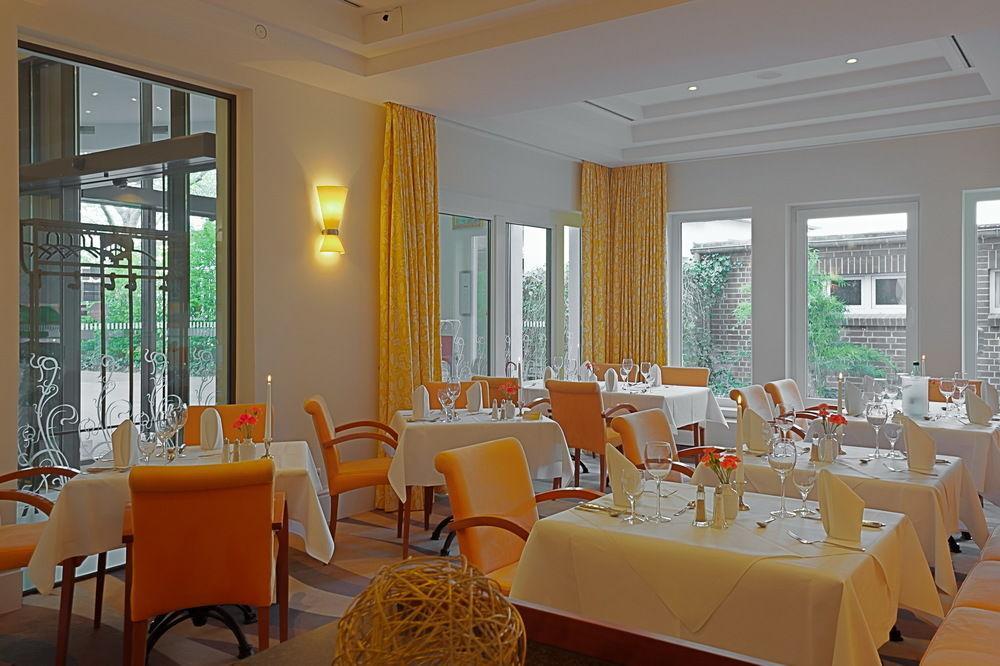 斯特瑞德布里克环形酒店 Ostseebad Kühlungsborn 外观 照片