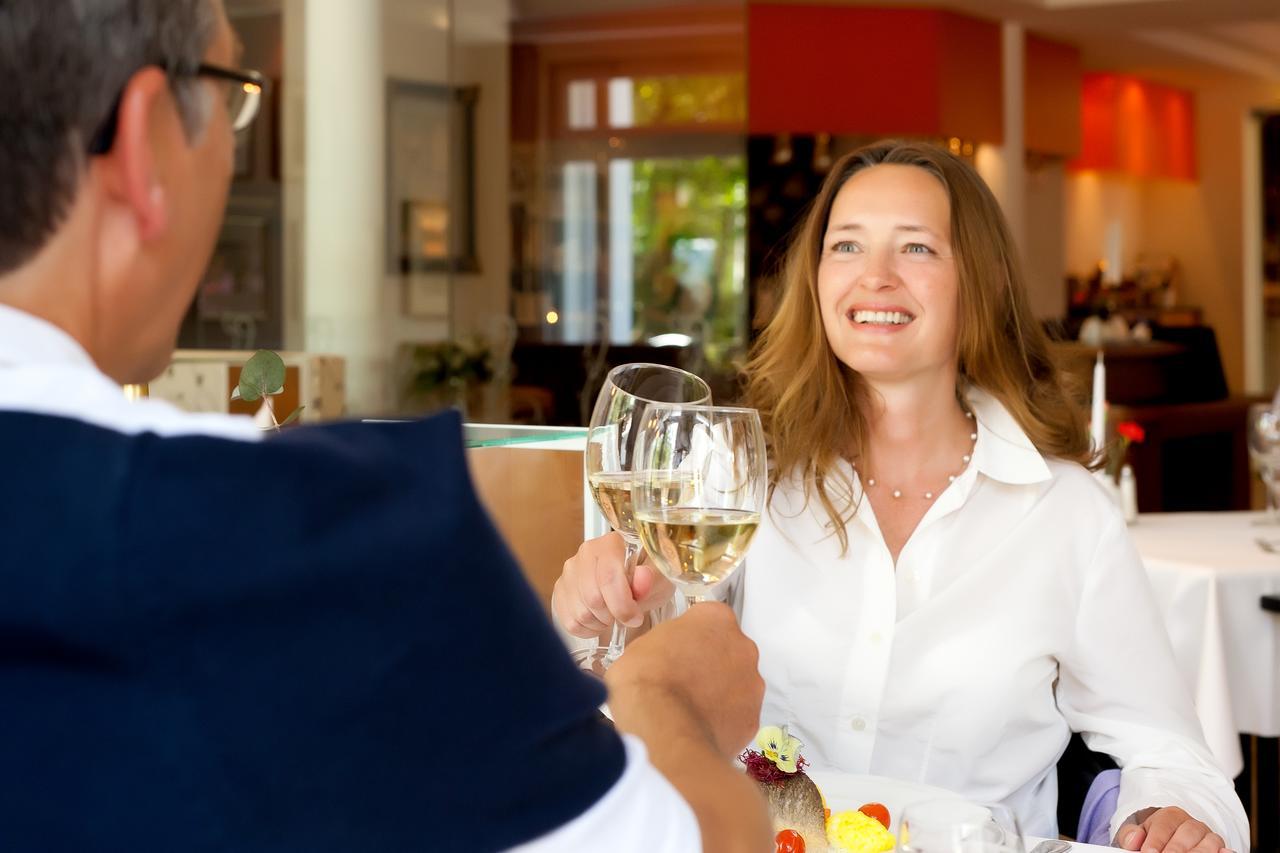 斯特瑞德布里克环形酒店 Ostseebad Kühlungsborn 外观 照片