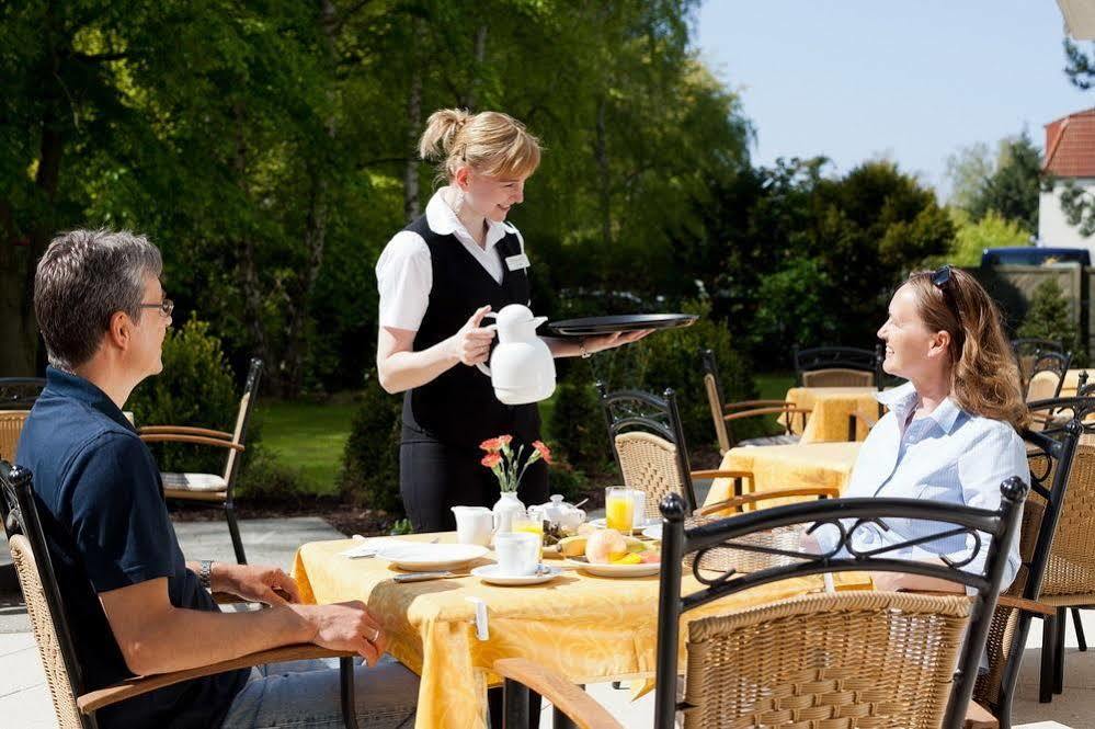斯特瑞德布里克环形酒店 Ostseebad Kühlungsborn 外观 照片