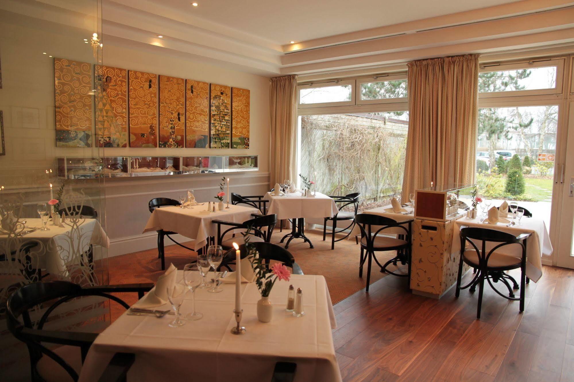 斯特瑞德布里克环形酒店 Ostseebad Kühlungsborn 外观 照片